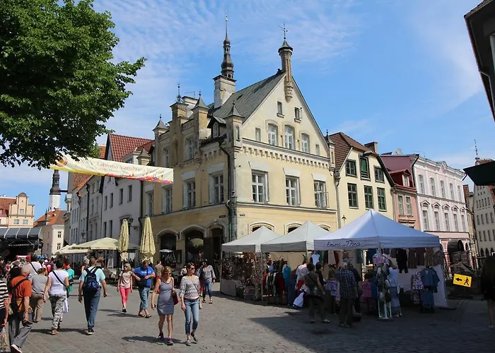 Tallinn City Apartments - Town Hall Square
